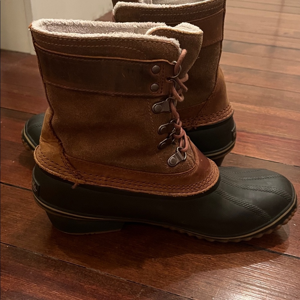 Sorel Winter Boots size 9 - Picture 7 of 9